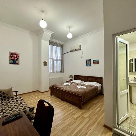 Hotel Gallery Home 第比利斯 外观 照片