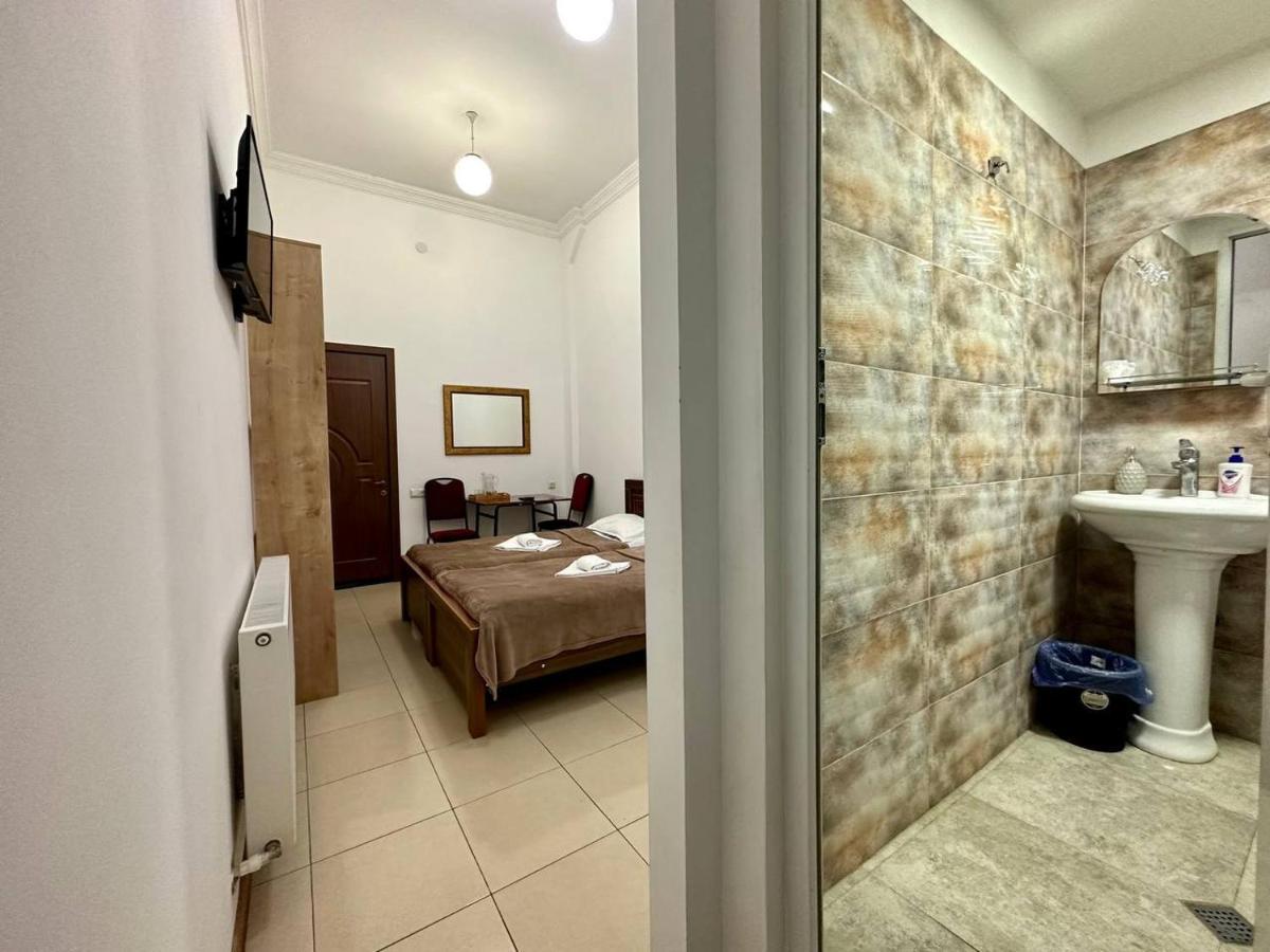 Hotel Gallery Home 第比利斯 外观 照片
